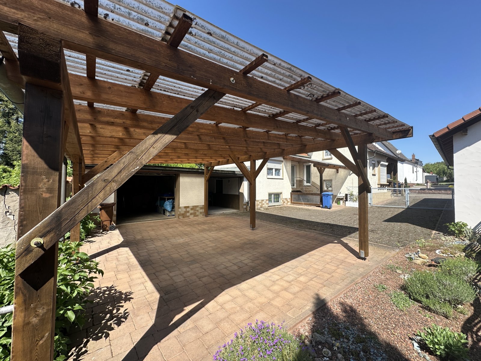 Carport-Hof-Garagen