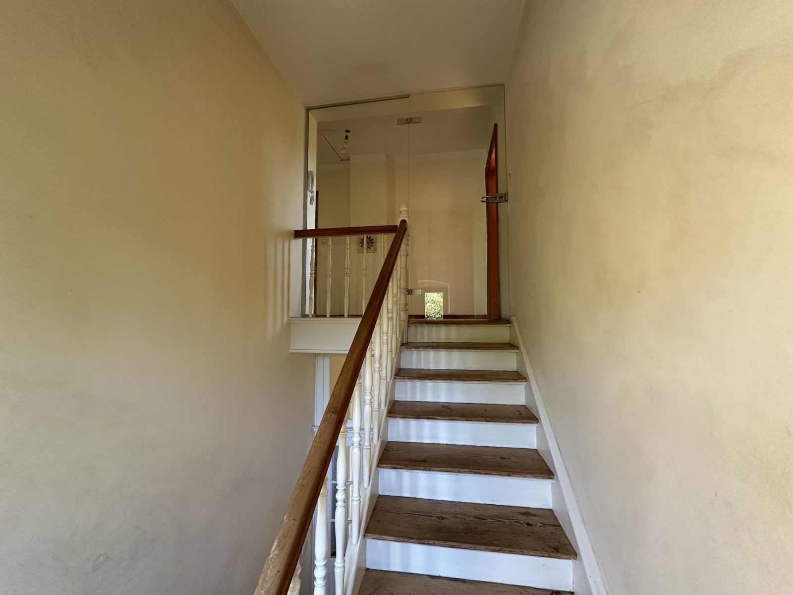 Echtholztreppe ins DG