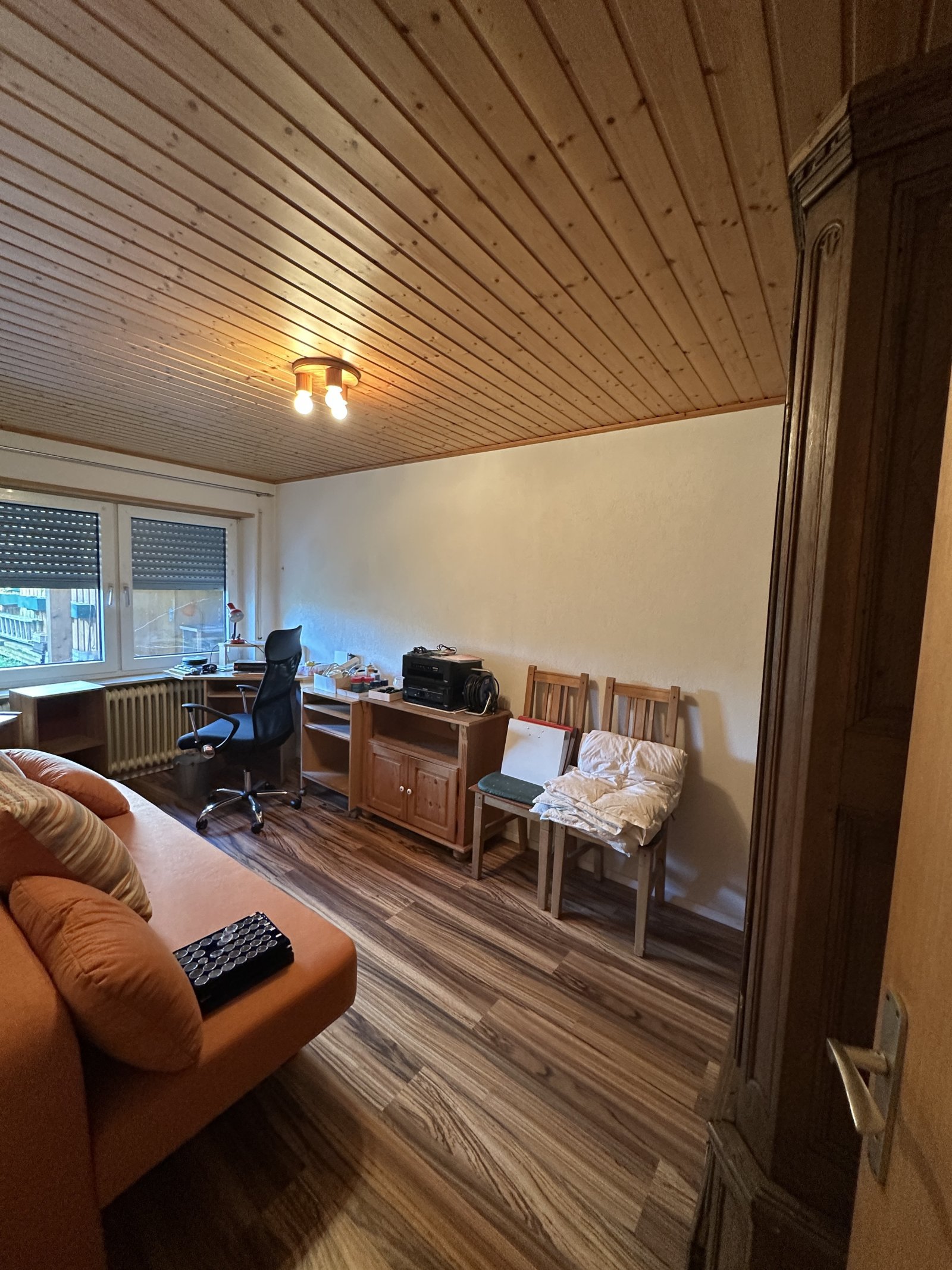 KG-ausgebautes Zimmer 