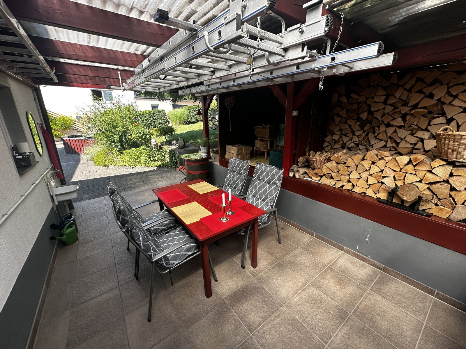Carport/Freisitz 