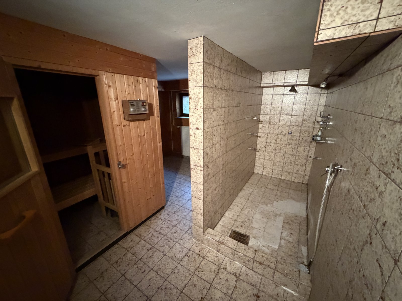KG-Sauna-Dusche
