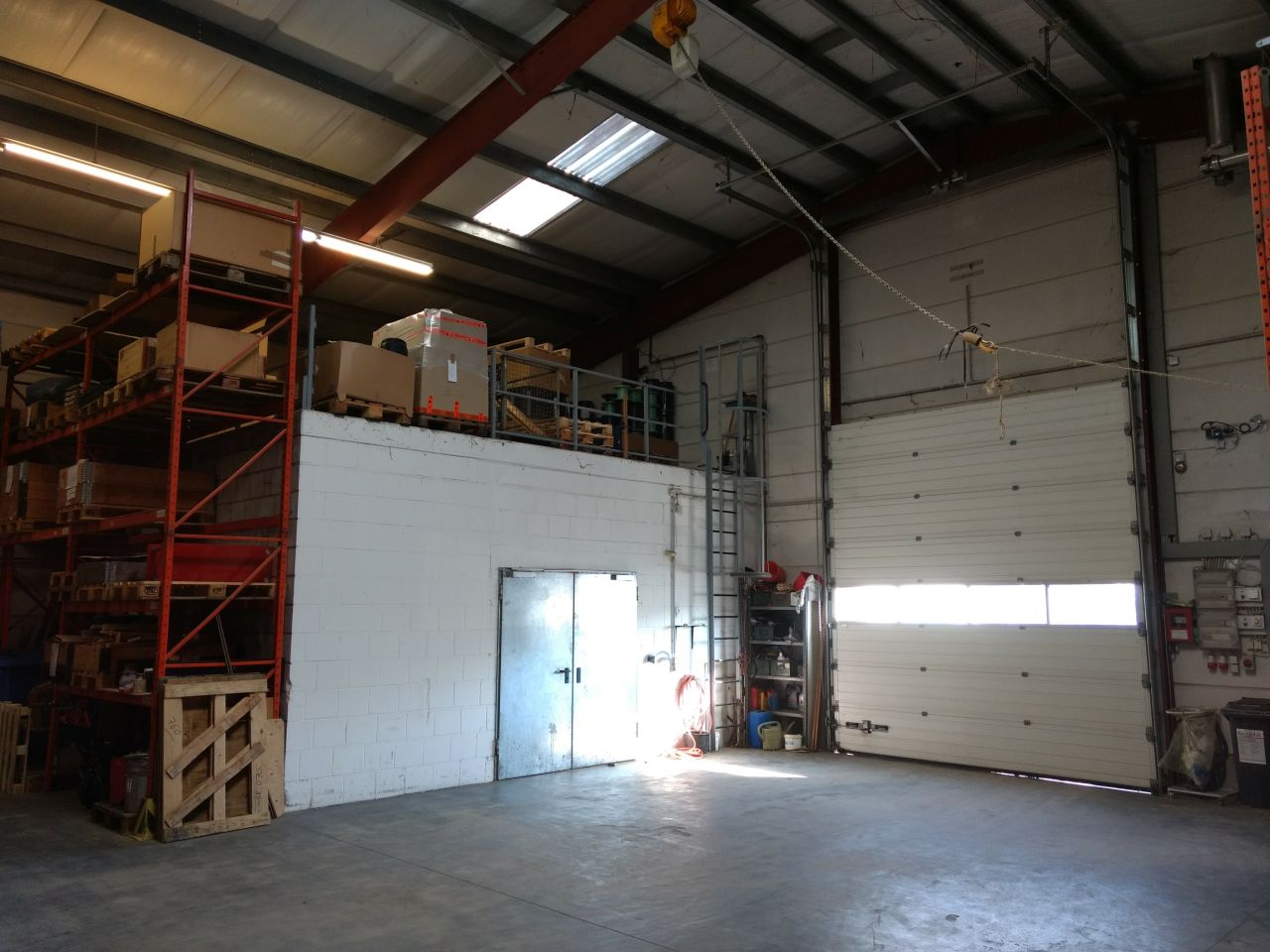 Lagerhalle und Rolltor