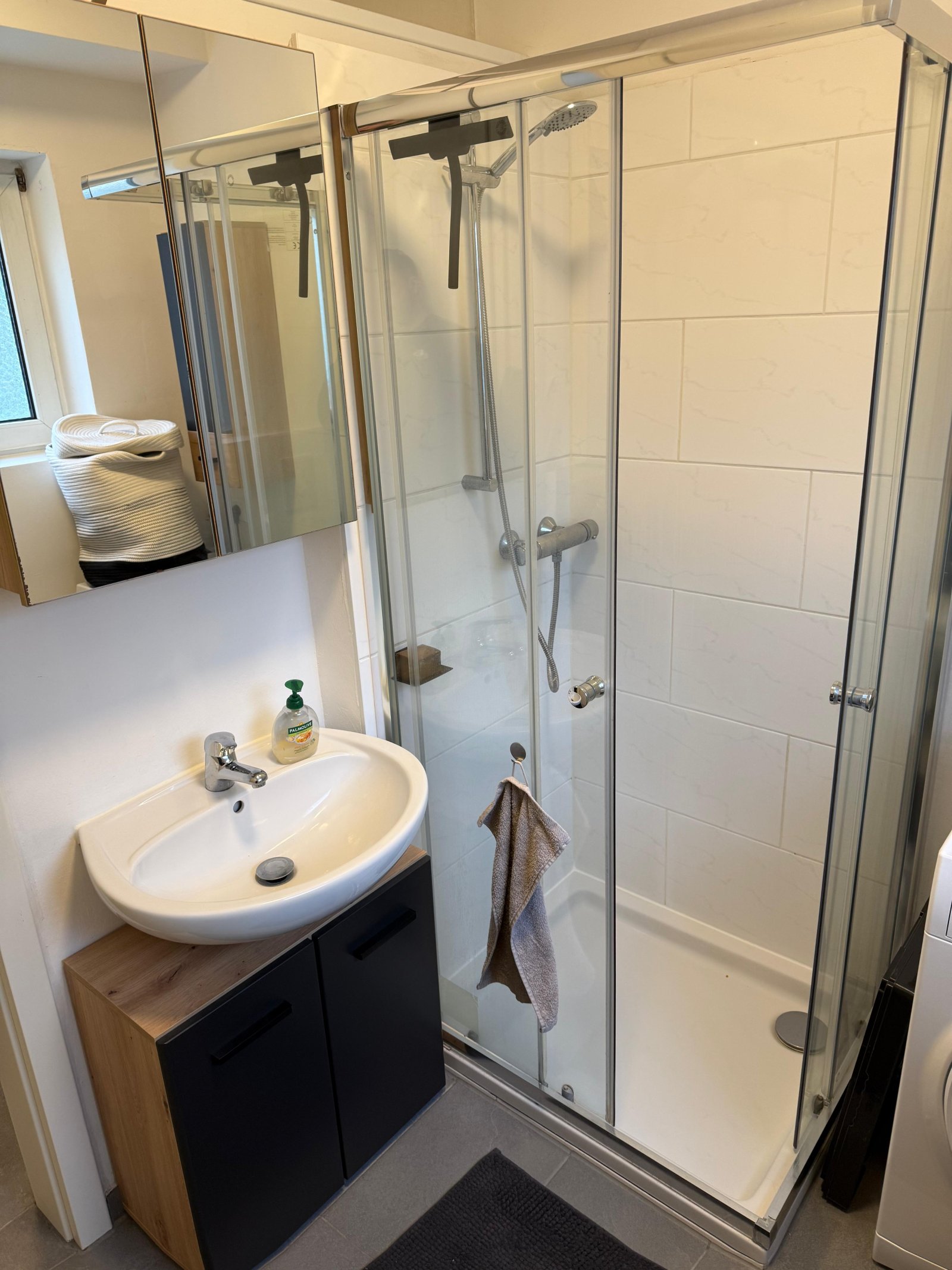 Bad-Dusche Bad-Dusche