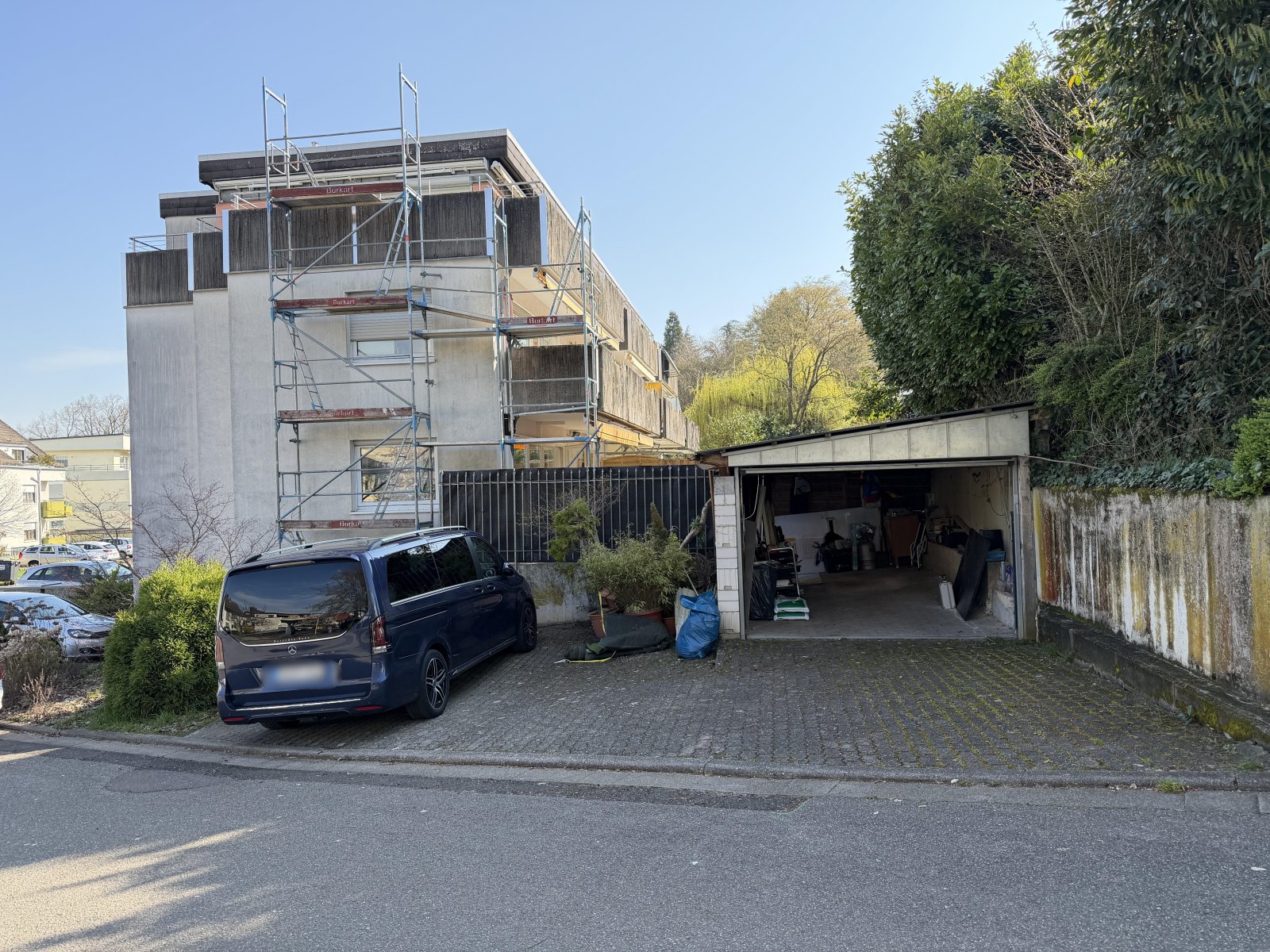 Stellplatz+Garage 