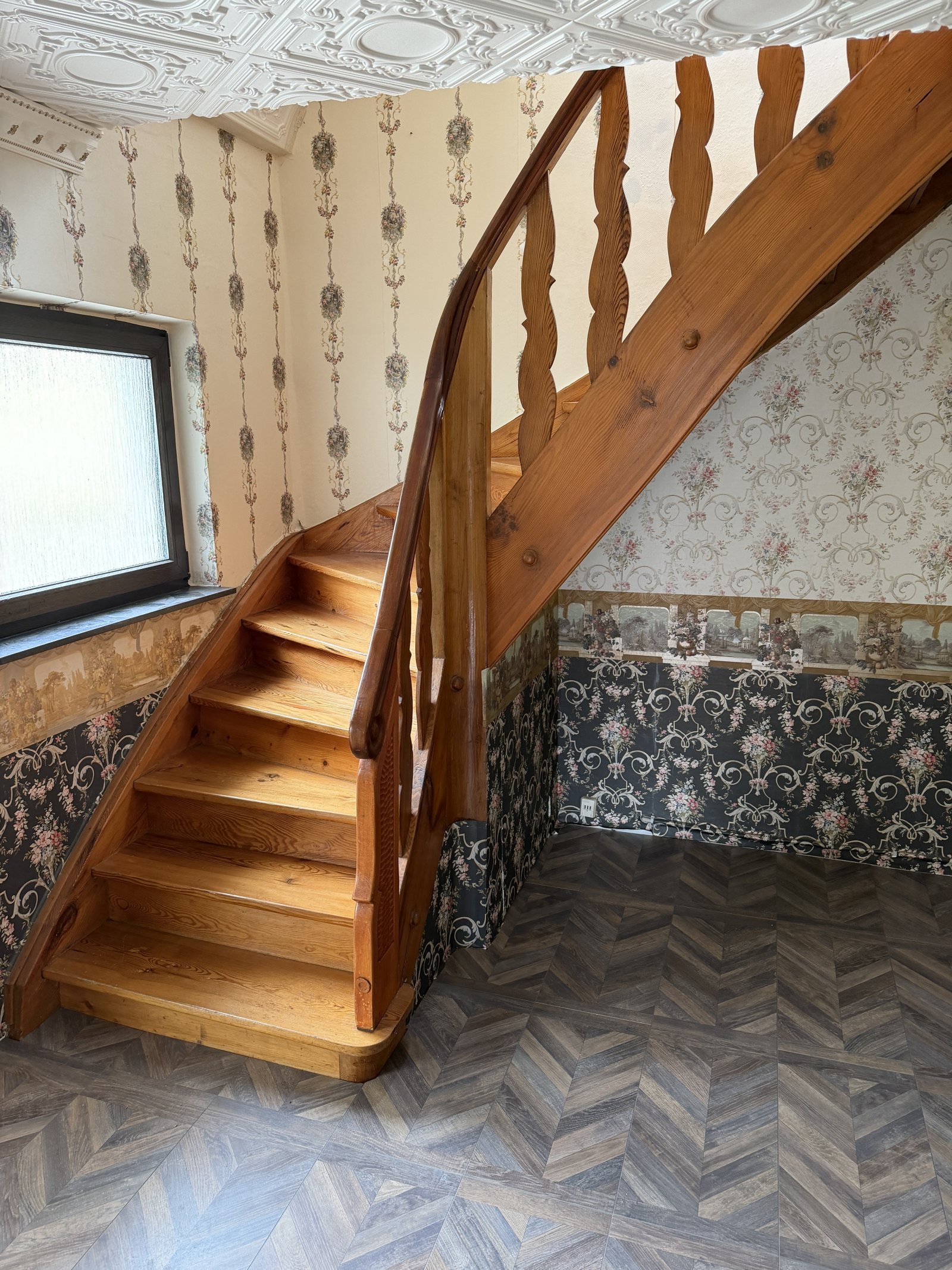 Echtholztreppe ins DG