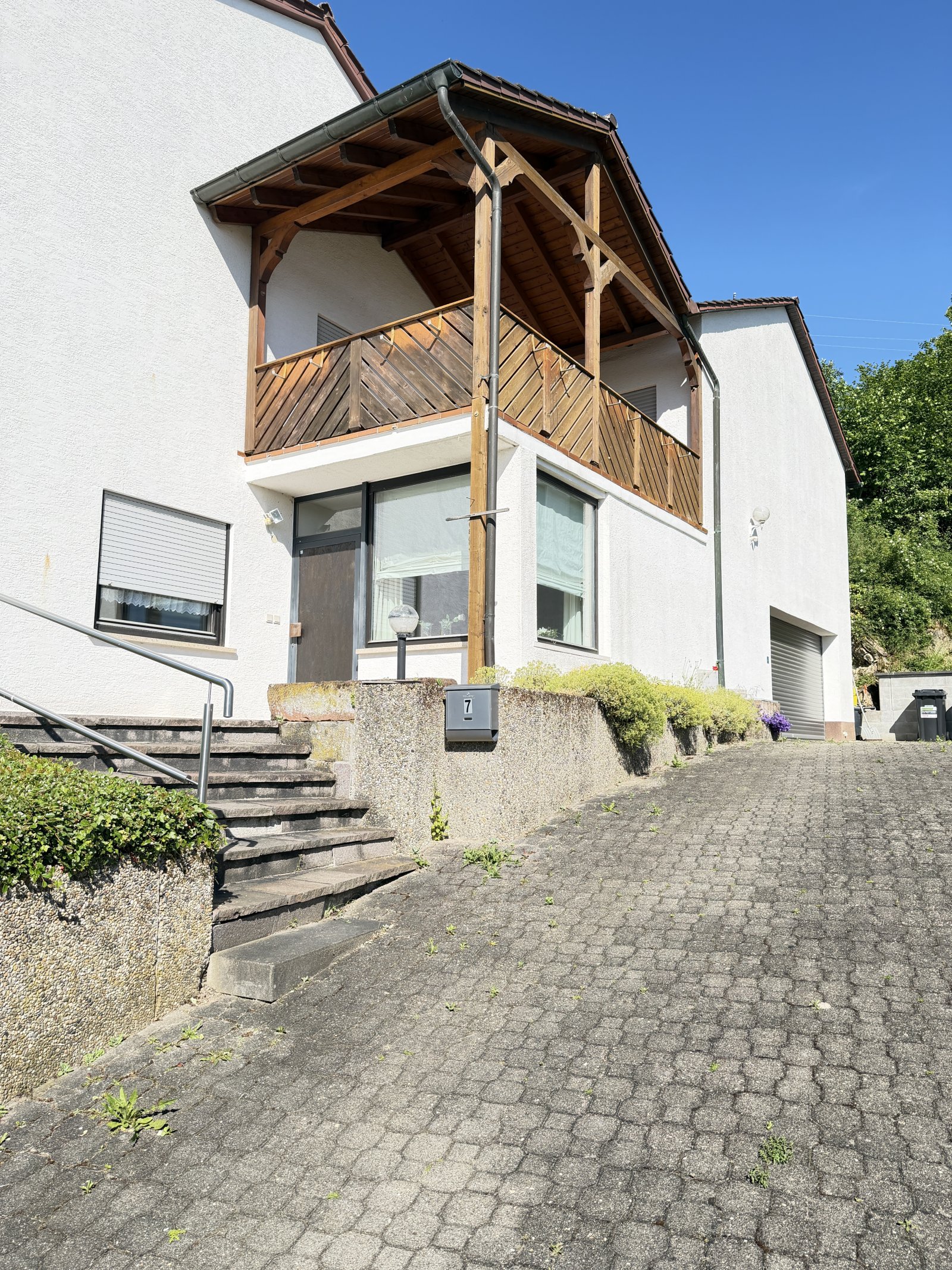 Hofzufahrt-Eingang Hofzufahrt-Eingang