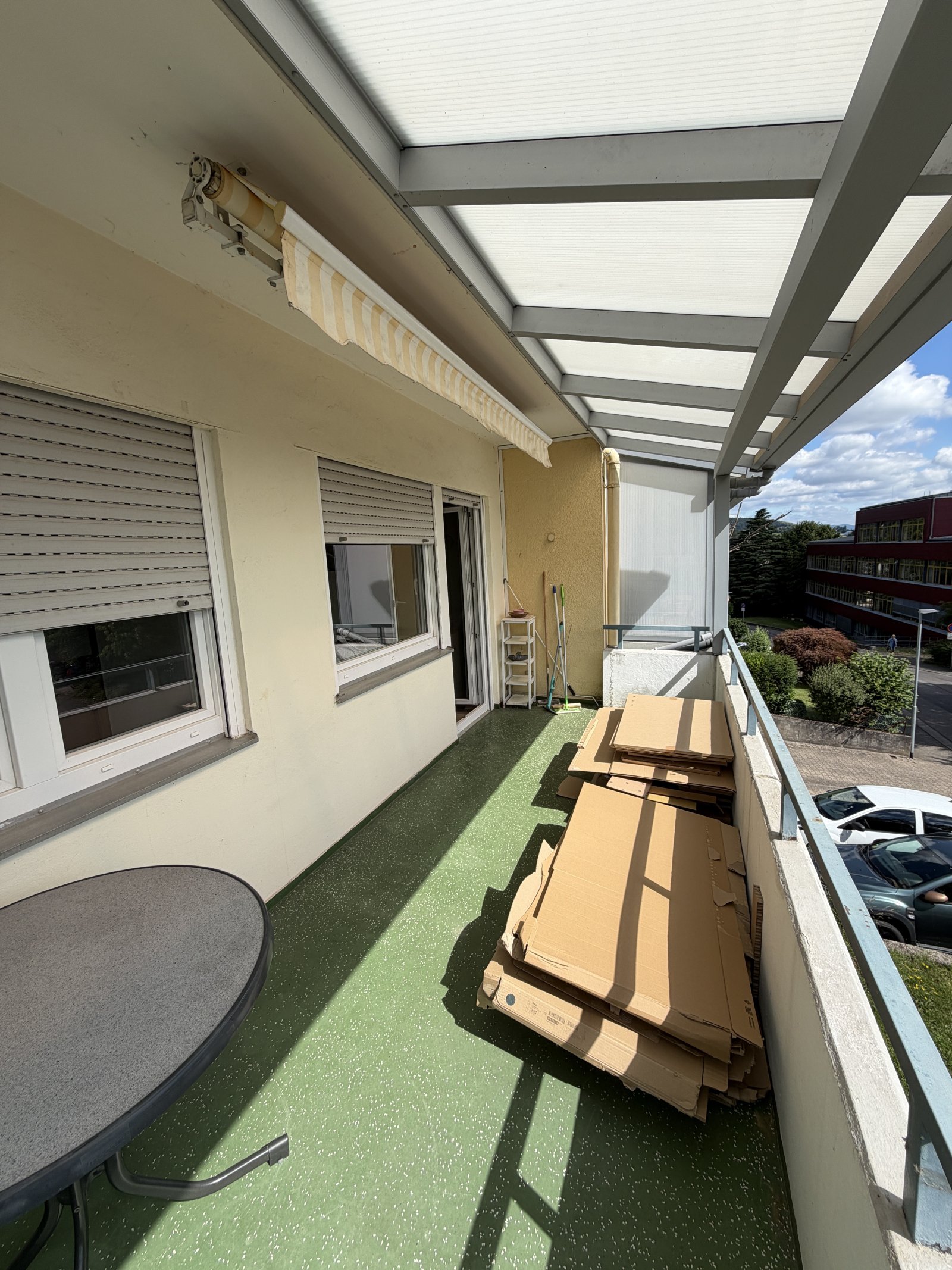 ueberdachter Balkon ueberdachter Balkon