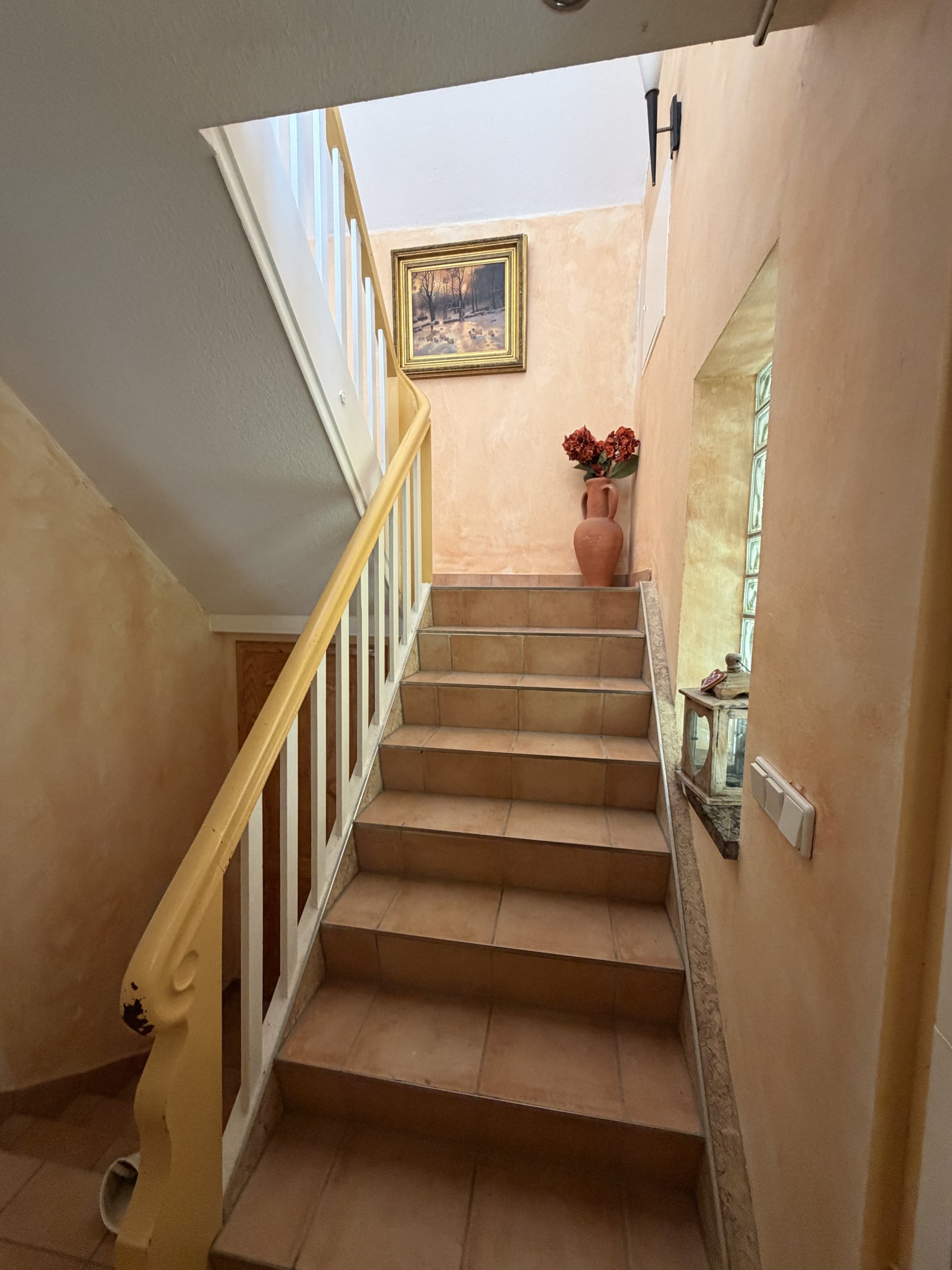 Treppenhaus zur DG-Wohnung