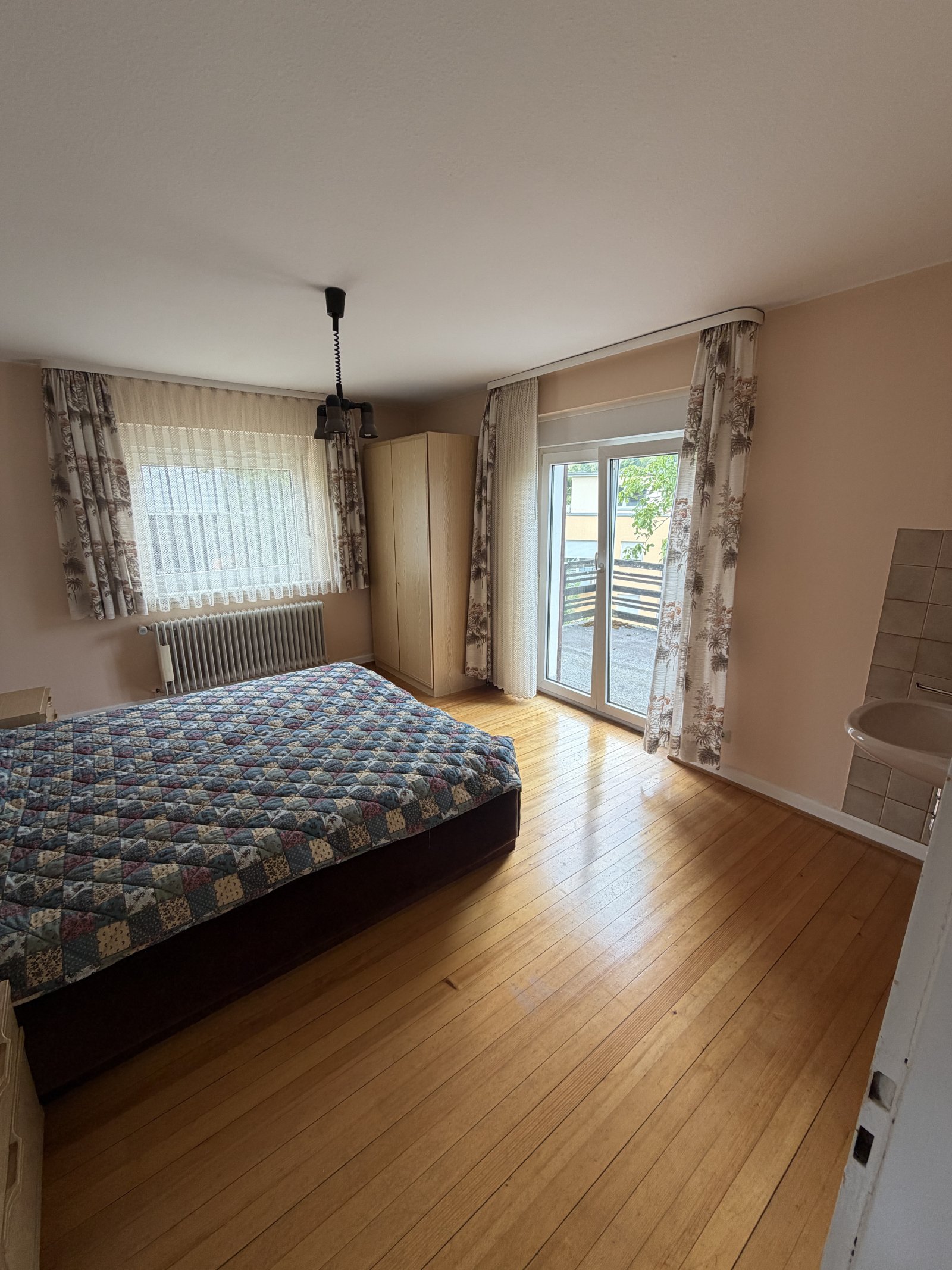OG-Schlafzimmer m. Terrasse:Balkon OG-Schlafzimmer m. Terrasse:Balkon