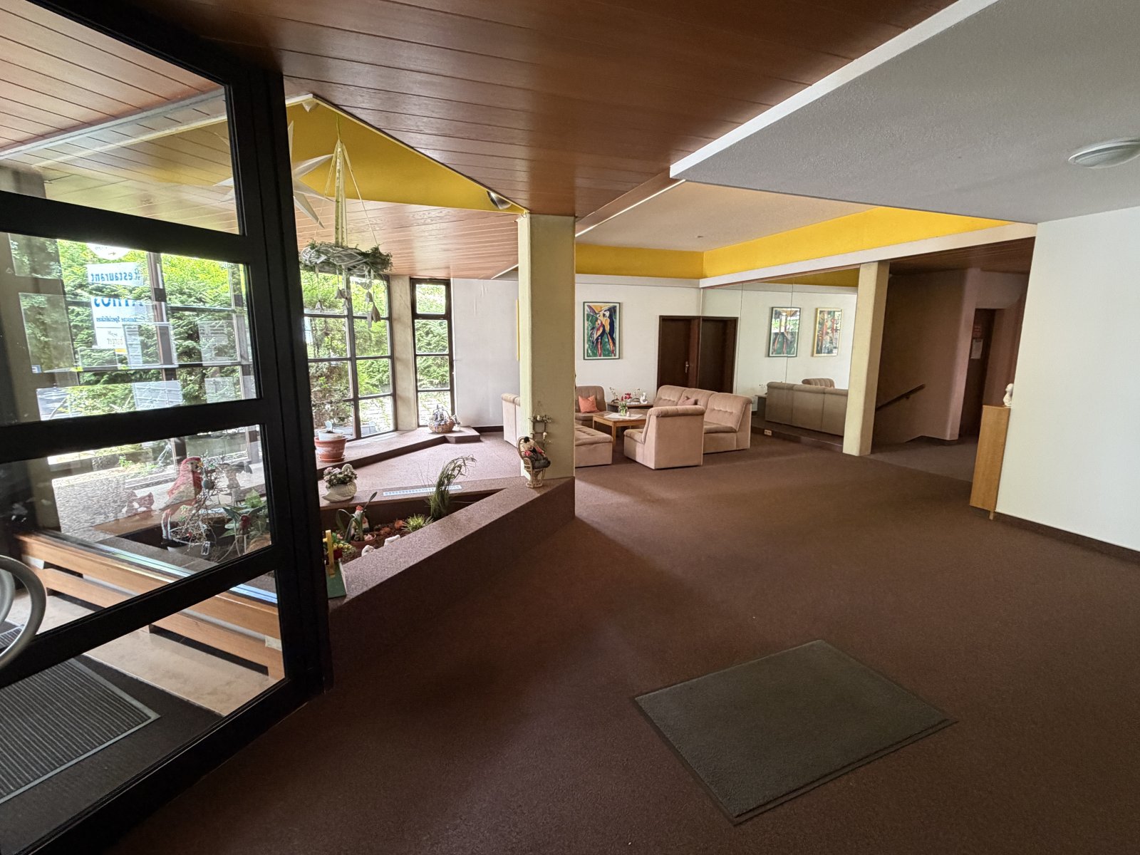 Lobby-Eingangsbereich Lobby-Eingangsbereich