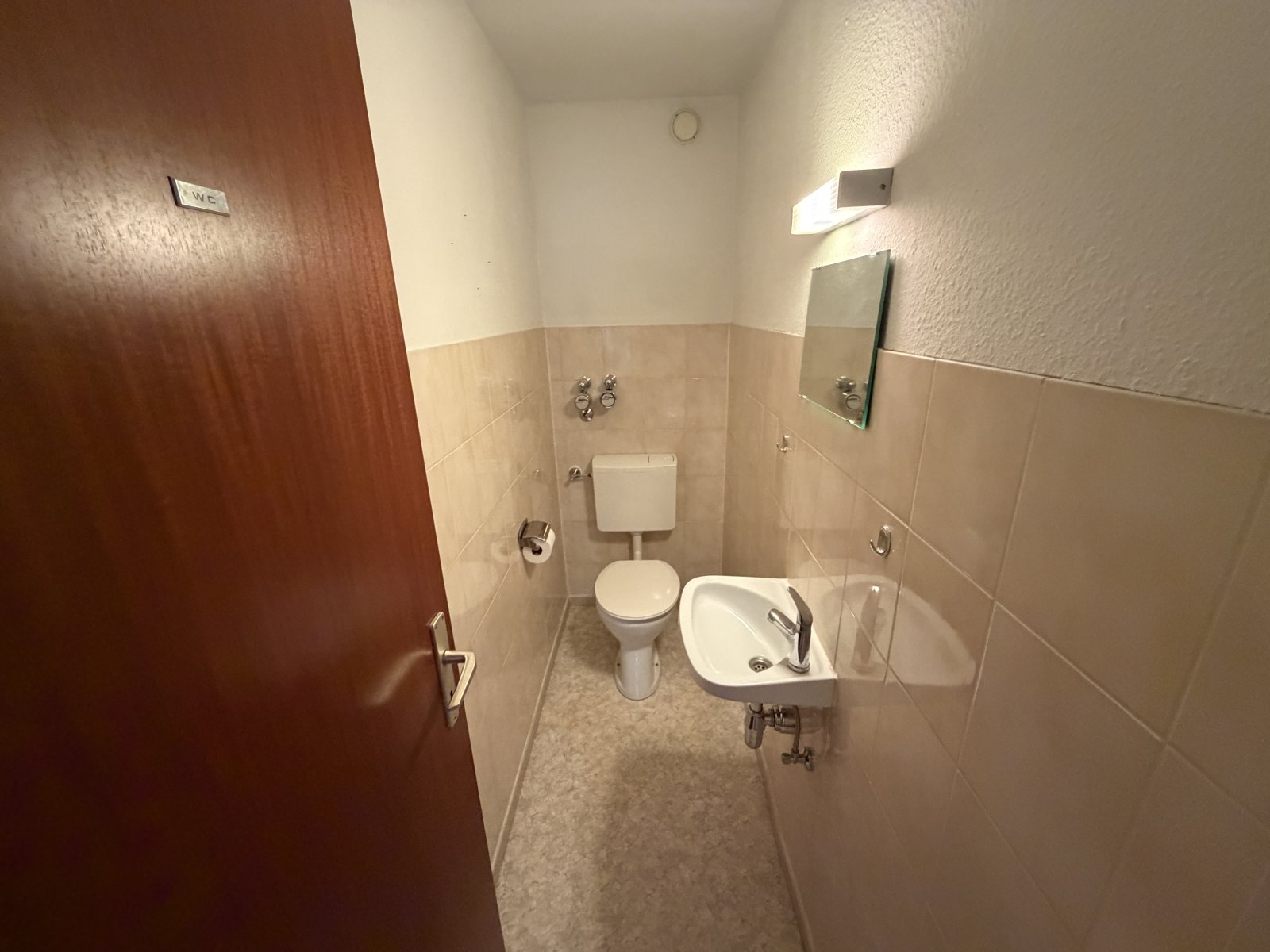separate Toilette